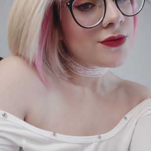 Model - Miss_Bianca redhead