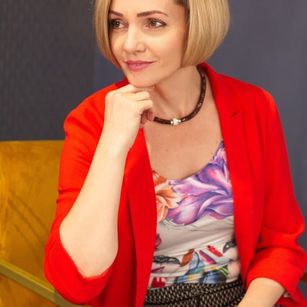 Model - Your Queen lips