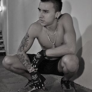 Model - rogert slave