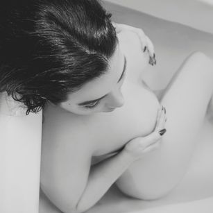 Model - Zara Rose feet