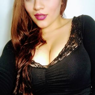 Model - CELESTE025 LUSH