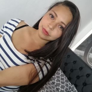 Model - selina submissive