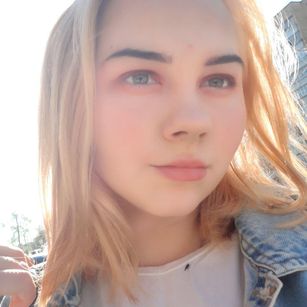 Model - dary_yammy lick