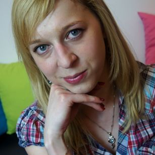 Model - Rebecca 4