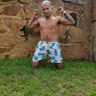 Model - musclecockm baile