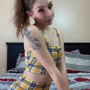 Model - Jaidynn Babyy toys