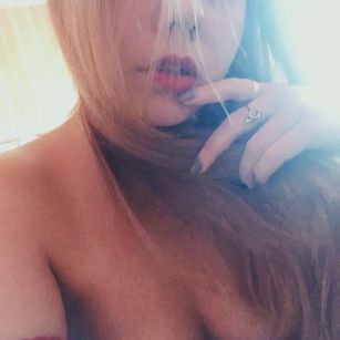 Model - Roxy striptease