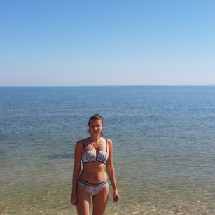 Model - TainessaLove chat