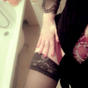 Model - Sweet_Blond skirt