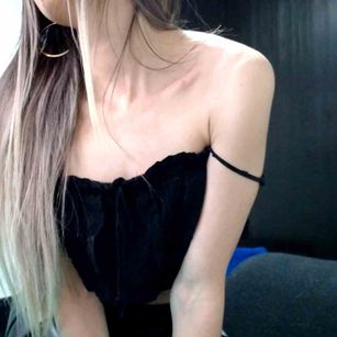 Model - AnnieNTommy fetish