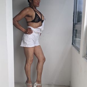 Model - SKARLET milf