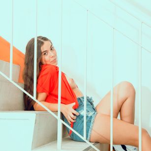 Model - TaniaWayne fingering