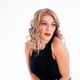 Model - ElenaManciny pussy