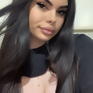 Model - MelissaDeville sweet