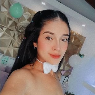 Model - Victoria bigass