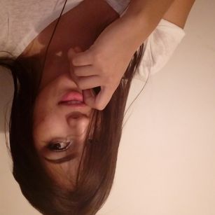 Model - Luna Lauder beautifull