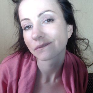 Model - Mia Vagi crazy