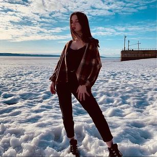 Model - Amy_Green7 pussy