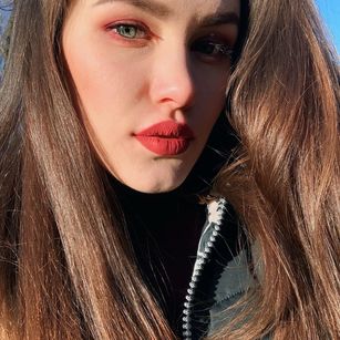 Model - Alina Hot cum