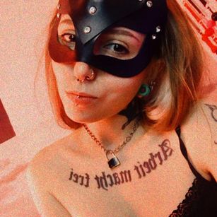 Model - ClitBait tattoo