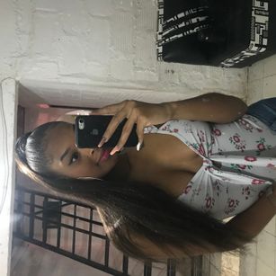 Model - SammyXXX natural