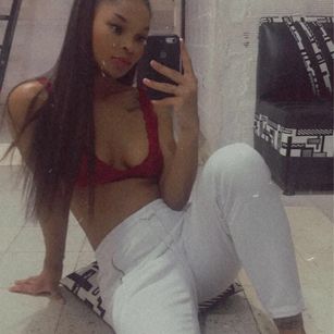 Model - SammyXXX heels