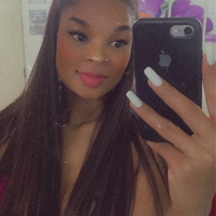 Model - SammyXXX natural