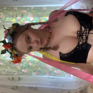 Model - Slavbitch ass