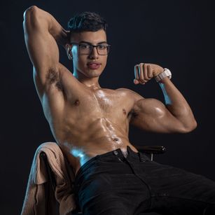 Model - MalconStone biceps