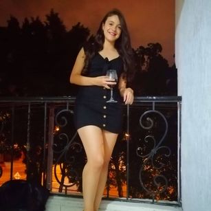 Model - SaraTaylor striptease