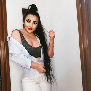 Model - DariaRay joi