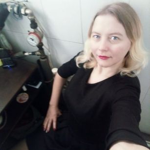 Model - Felicia striptease