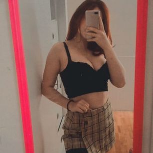 Model - BunnyVee Hot