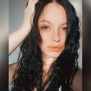 Model - KiraFlamy striptease