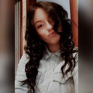 Model - KiraFlamy striptease