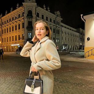 Model - Seyli_li ass