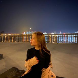 Model - Seyli_li boobs