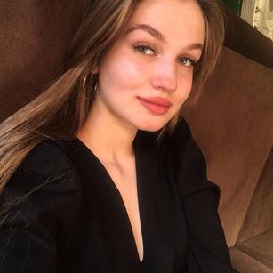 Model - Seyli_li lick