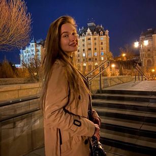 Model - Seyli_li flirting