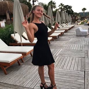 Model - Kate00 Weasel