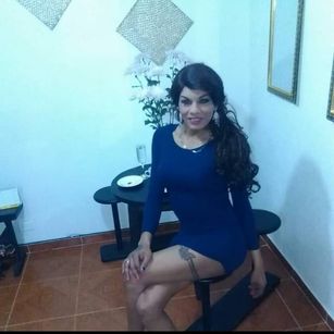 Model - camilavillalobos01 oil