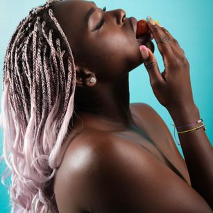 Model - The Power Bw Ebony