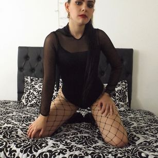 Model - Jeniffer heels