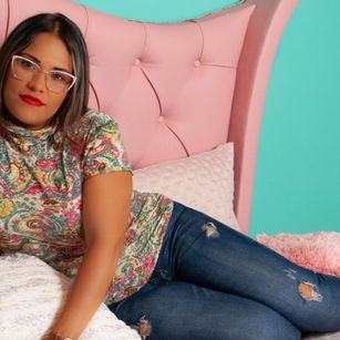 Model - CassieBlow stockings