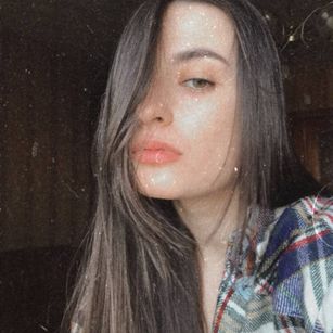 Model - Yesenpayy feet