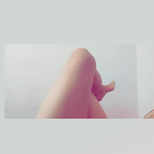 Model - Emily Canon tits