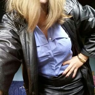 Model - Mistress Sonia stockings