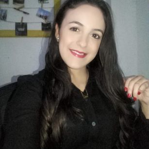 Model - SaraTaylor spit