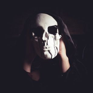 Model - The Erotic Priestess cei