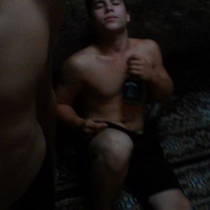 Model - Zeyna sociable